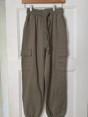 Abercrombie & Fitch Olive Cargo Utility Jogger Pants, new bo tag, XS